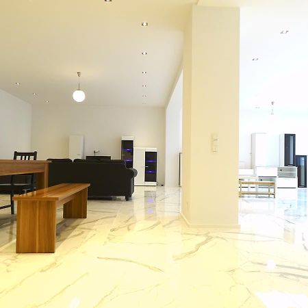 Avi City Apartments Kinghouse Dusseldorf Bagian luar foto